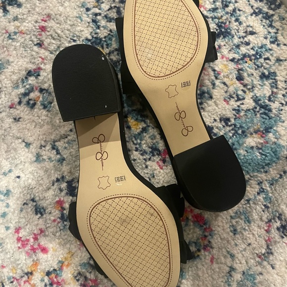 Velvet block heel - Picture 2 of 2